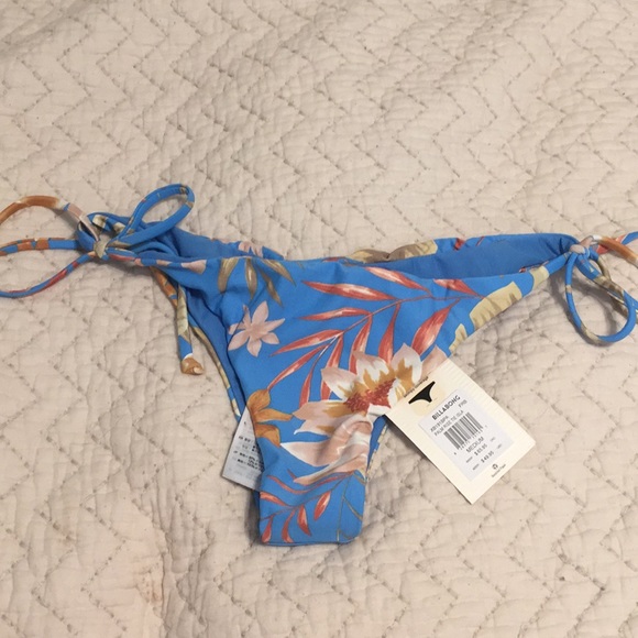 NEW W/TAGS Billabong Bikini Bottoms💙 - Picture 3 of 5